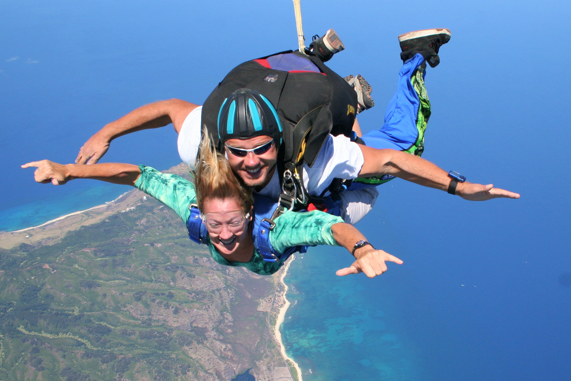skydiveshaka.jpg